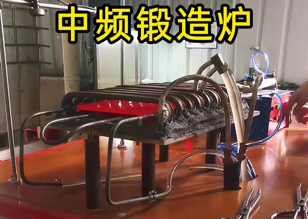 1xBET中频铜板铸造加热炉：引领铜板加工新刷新
